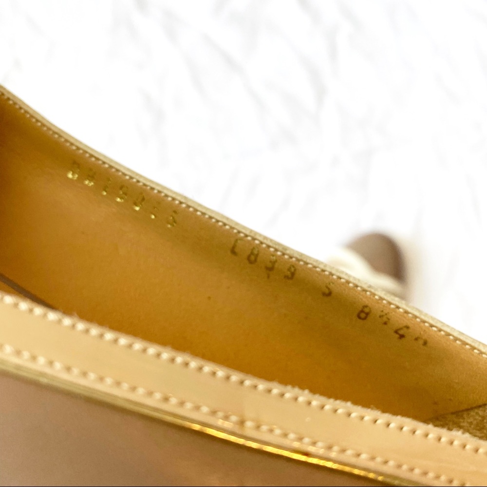 SOLD Salvatore Ferragamo GAMY Flats Size 8.5 - Picture 13 of 13